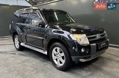 Позашляховик / Кросовер Mitsubishi Pajero Wagon 2009 в Києві