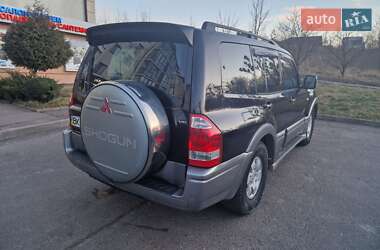 Внедорожник / Кроссовер Mitsubishi Pajero Wagon 2006 в 