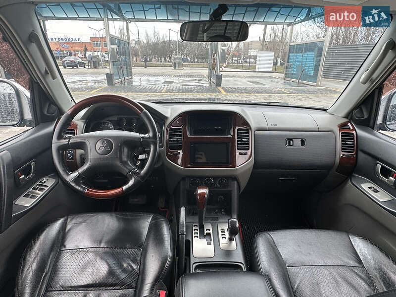 Внедорожник / Кроссовер Mitsubishi Pajero Wagon 2004 в Николаеве