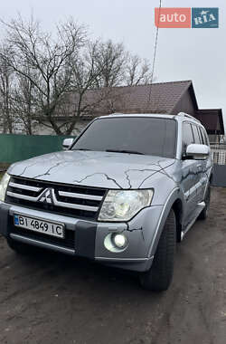 Внедорожник / Кроссовер Mitsubishi Pajero Wagon 2007 в 