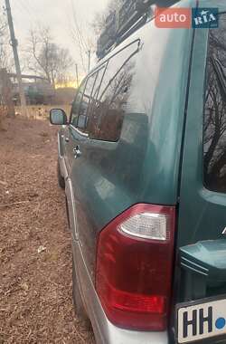 Позашляховик / Кросовер Mitsubishi Pajero Wagon 2004 в 