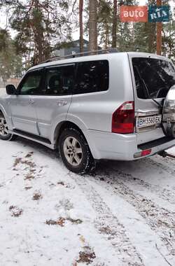Внедорожник / Кроссовер Mitsubishi Pajero Wagon 2005 в 
