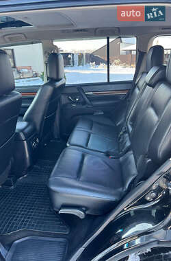 Внедорожник / Кроссовер Mitsubishi Pajero Wagon 2008 в 