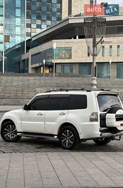 Позашляховик / Кросовер Mitsubishi Pajero Wagon 2013 в Харкові