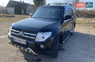 Внедорожник / Кроссовер Mitsubishi Pajero Wagon 2007 в Новояворовске