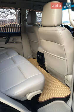 Позашляховик / Кросовер Mitsubishi Pajero Wagon 2007 в 