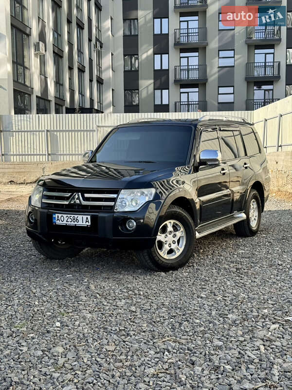 Внедорожник / Кроссовер Mitsubishi Pajero Wagon 2007 в Ужгороде