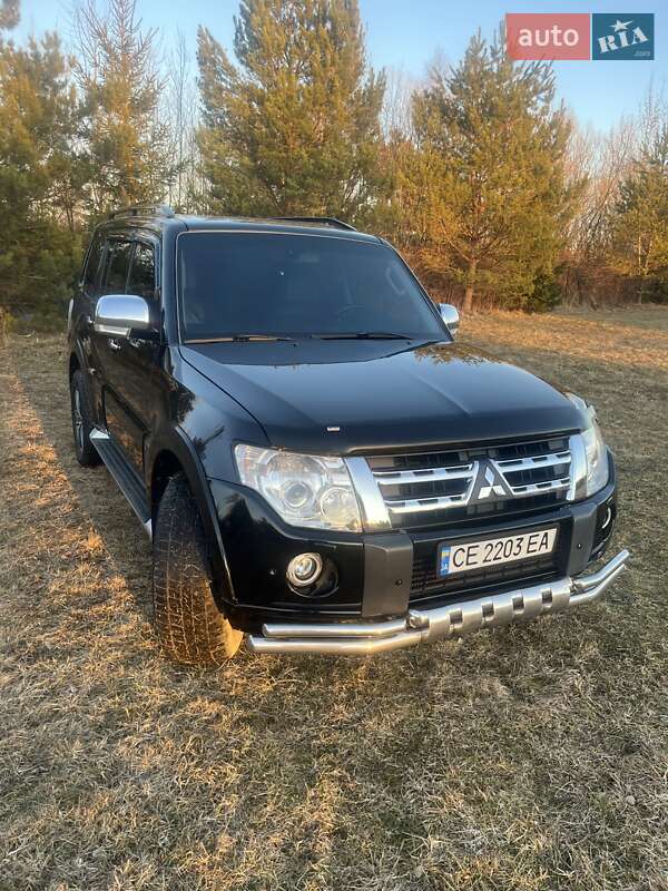Mitsubishi Pajero Wagon 2010