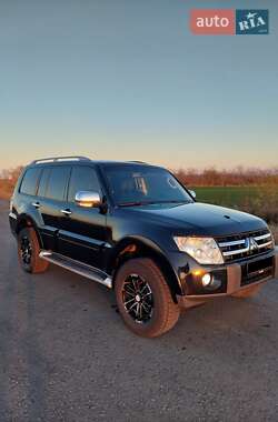 Внедорожник / Кроссовер Mitsubishi Pajero Wagon 2008 в 