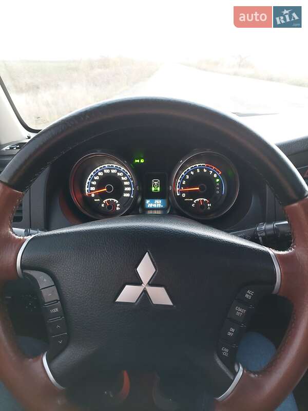 Позашляховик / Кросовер Mitsubishi Pajero Wagon 2008 в Вознесенську