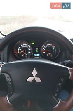 Внедорожник / Кроссовер Mitsubishi Pajero Wagon 2008 в 
