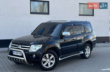 Внедорожник / Кроссовер Mitsubishi Pajero Wagon 2007 в Хмельницком