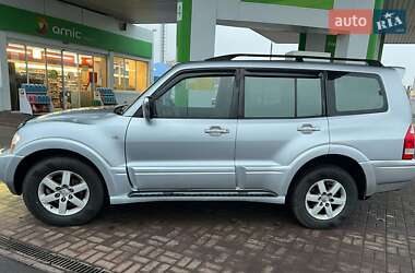 Внедорожник / Кроссовер Mitsubishi Pajero Wagon 2006 в 