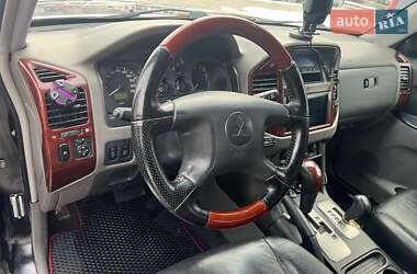 Внедорожник / Кроссовер Mitsubishi Pajero Wagon 2006 в 