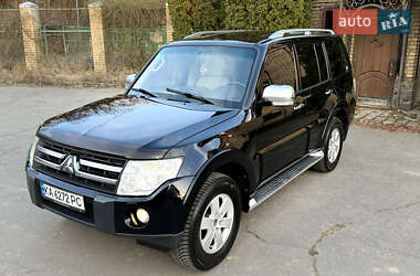 Позашляховик / Кросовер Mitsubishi Pajero Wagon 2007 в Києві