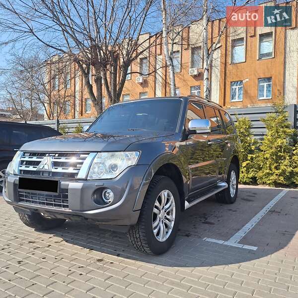 Внедорожник / Кроссовер Mitsubishi Pajero Wagon 2012 в Черкассах