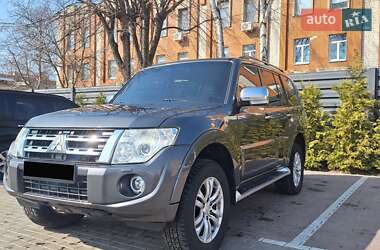 Внедорожник / Кроссовер Mitsubishi Pajero Wagon 2012 в Черкассах