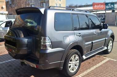 Внедорожник / Кроссовер Mitsubishi Pajero Wagon 2012 в Черкассах