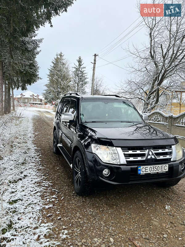 Позашляховик / Кросовер Mitsubishi Pajero Wagon 2013 в Чернівцях