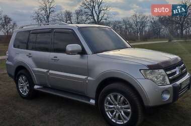 Внедорожник / Кроссовер Mitsubishi Pajero Wagon 2007 в 