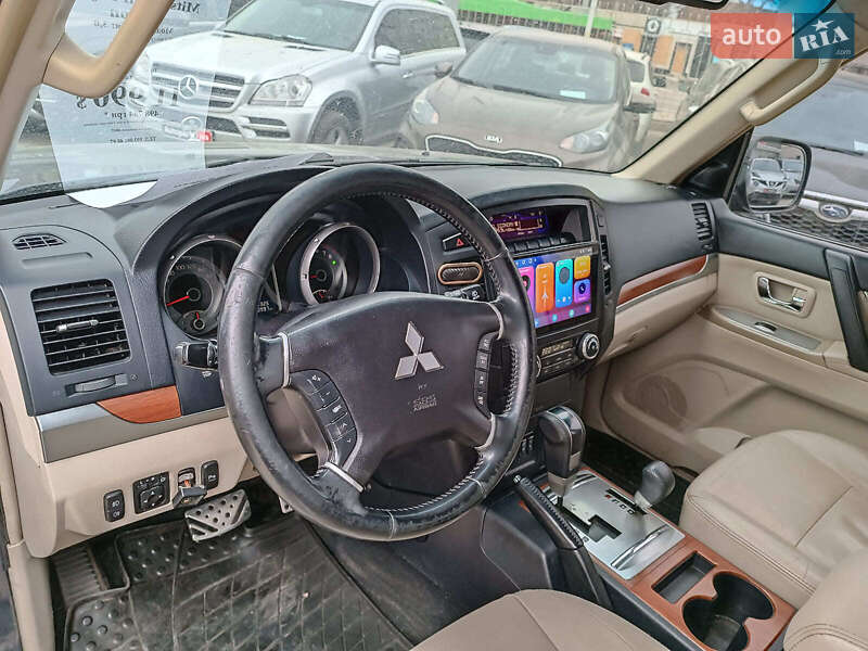 Внедорожник / Кроссовер Mitsubishi Pajero Wagon 2007 в Харькове