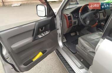 Внедорожник / Кроссовер Mitsubishi Pajero Wagon 2003 в 