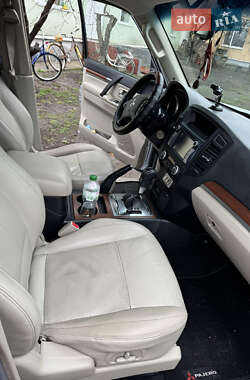 Внедорожник / Кроссовер Mitsubishi Pajero Wagon 2007 в 