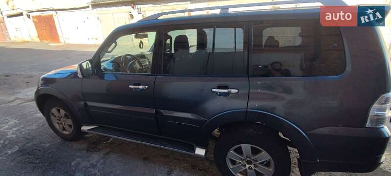 Позашляховик / Кросовер Mitsubishi Pajero Wagon 2008 в Сумах