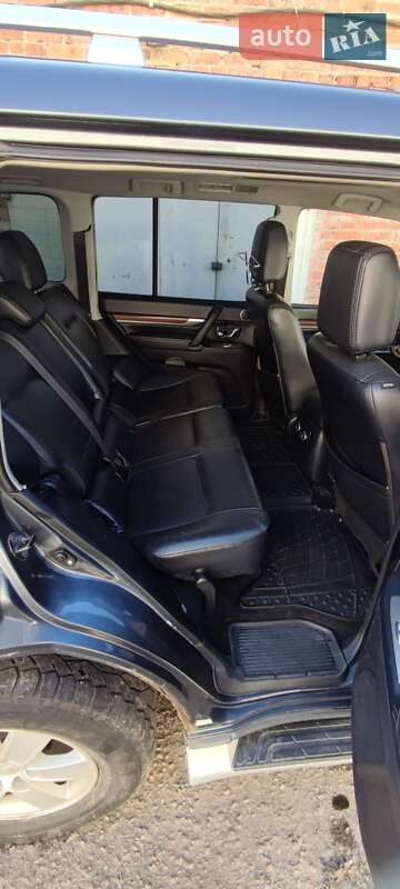 Позашляховик / Кросовер Mitsubishi Pajero Wagon 2008 в Сумах