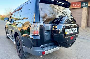 Внедорожник / Кроссовер Mitsubishi Pajero Wagon 2007 в 