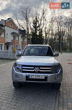 Позашляховик / Кросовер Mitsubishi Pajero Wagon 2008 в 