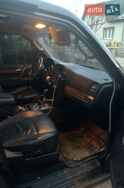 Внедорожник / Кроссовер Mitsubishi Pajero Wagon 2007 в 