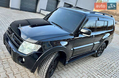 Внедорожник / Кроссовер Mitsubishi Pajero Wagon 2008 в 