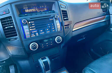 Внедорожник / Кроссовер Mitsubishi Pajero Wagon 2008 в 