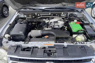 Внедорожник / Кроссовер Mitsubishi Pajero Wagon 2009 в 