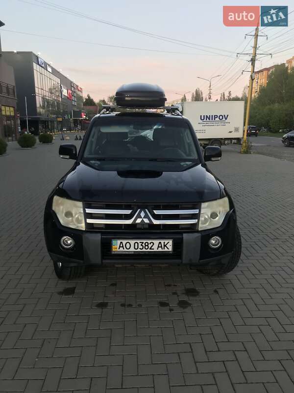 Внедорожник / Кроссовер Mitsubishi Pajero Wagon 2007 в Ужгороде