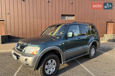 Внедорожник / Кроссовер Mitsubishi Pajero Wagon 2004 в 