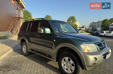 Внедорожник / Кроссовер Mitsubishi Pajero Wagon 2004 в 