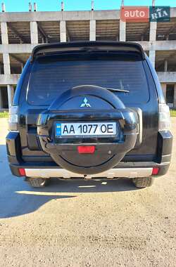 Внедорожник / Кроссовер Mitsubishi Pajero Wagon 2008 в 