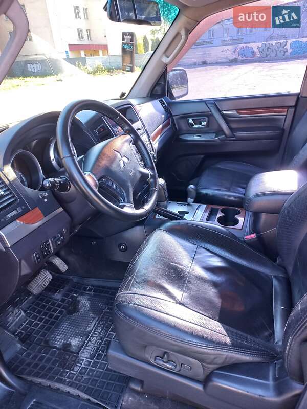 Внедорожник / Кроссовер Mitsubishi Pajero Wagon 2008 в Тернополе