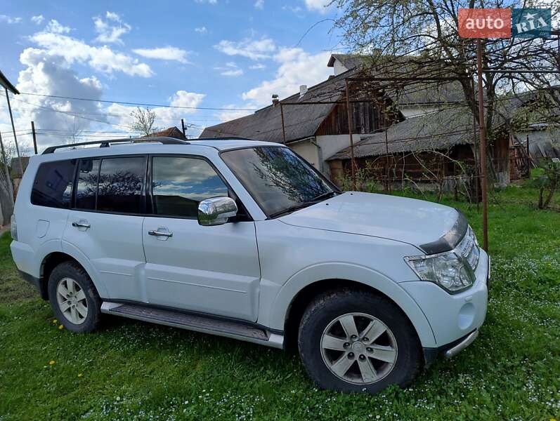 Внедорожник / Кроссовер Mitsubishi Pajero Wagon 2007 в 