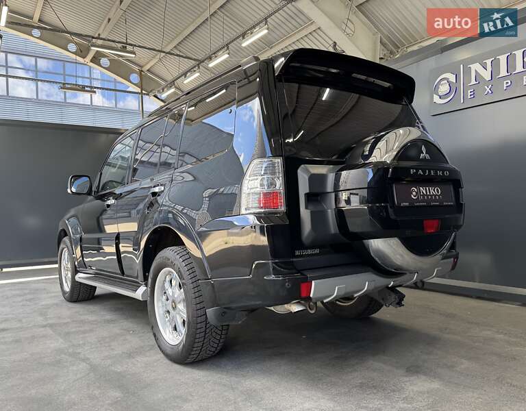 Внедорожник / Кроссовер Mitsubishi Pajero Wagon 2012 в Киеве