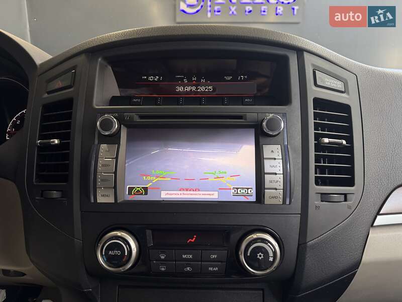 Внедорожник / Кроссовер Mitsubishi Pajero Wagon 2012 в Киеве
