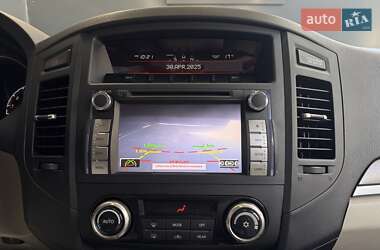 Внедорожник / Кроссовер Mitsubishi Pajero Wagon 2012 в 
