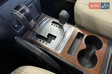 Внедорожник / Кроссовер Mitsubishi Pajero Wagon 2012 в 