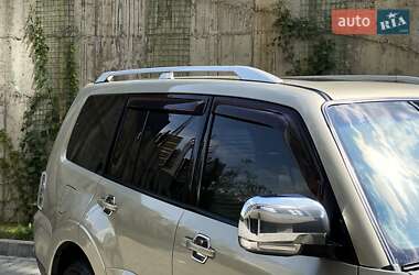 Позашляховик / Кросовер Mitsubishi Pajero Wagon 2007 в 