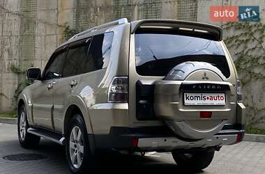 Позашляховик / Кросовер Mitsubishi Pajero Wagon 2007 в 
