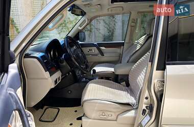 Позашляховик / Кросовер Mitsubishi Pajero Wagon 2007 в 