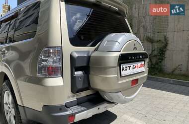 Позашляховик / Кросовер Mitsubishi Pajero Wagon 2007 в 