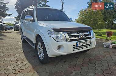Внедорожник / Кроссовер Mitsubishi Pajero Wagon 2013 в 